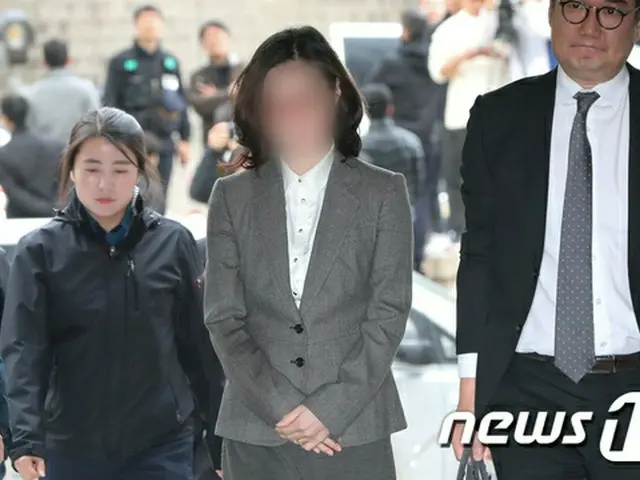 韓国元法相の妻、14の容疑適用で拘束起訴（画像:news1）