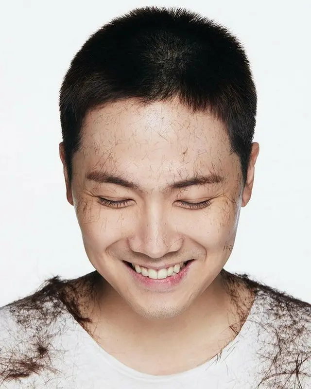 韓国バンド「FTISLAND」メンバーのイ・ホンギの入隊前日の姿が公開されて話題になっている。（写真提供:OSEN）