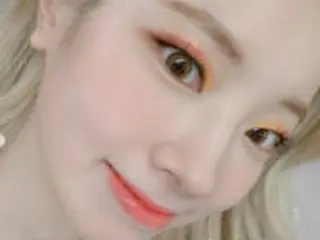 「TWICE」ダヒョン、爽やかな美貌際立つ自撮りショット公開
