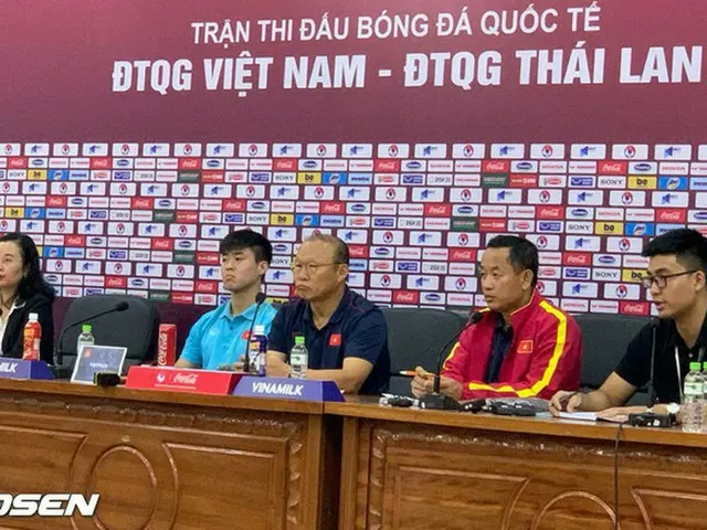 ＜W杯アジア予選＞ベトナム代表のパク・ハンソ監督「タイ戦に対する国民の関心…勝利で応える」（提供:OSEN）