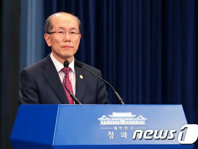 22日の午後、韓国大統領府で会見をしているキム・ユグン韓国国家安保室第1次長（提供:news1）