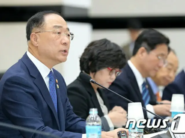韓国副首相「来年度の経済成長動力のため産業・労働革新」（提供:news1）