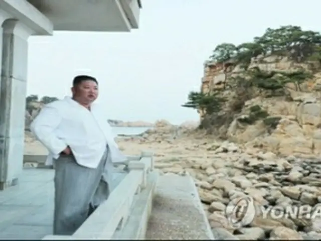 北朝鮮メディアは10月23日、金委員長が金剛山観光地区を視察したと報じた＝（朝鮮中央テレビ＝聯合ニュース）≪転載・転用禁止≫