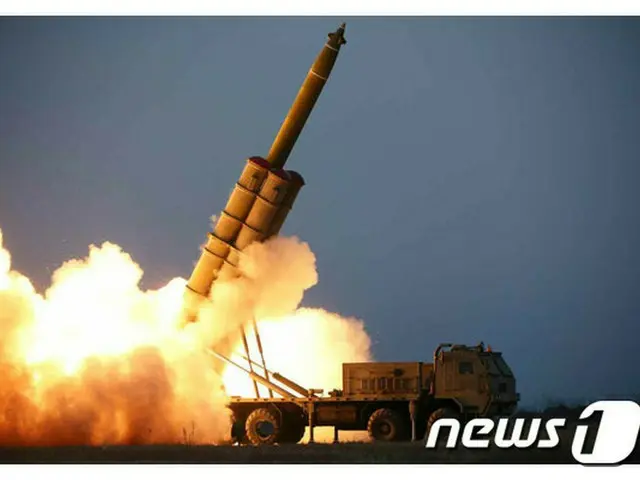 北の「超大型放射砲」発射、金委員長「大満足」（画像:news1）