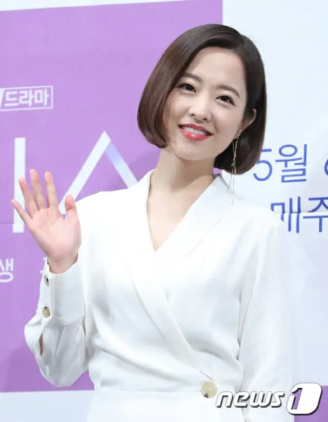 “休息宣言”女優パク・ボヨン、10年間共にした所属事務所と契約終了（提供:news1）