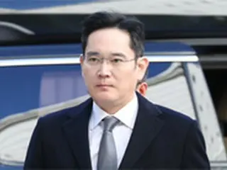 サムスン電子副会長、差し戻し審3度目の出席…きょうも“無言”