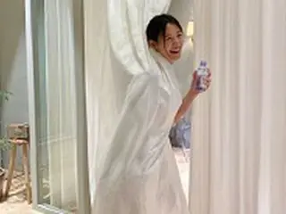 女優スヒョン、「結婚までカウントダウン、スタート」…満面の笑みで幸せを共有