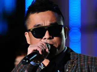 “性的暴行・暴行疑惑”キム・ゴンモ、公演は強行か… 警察「告訴人の聴取を予定」