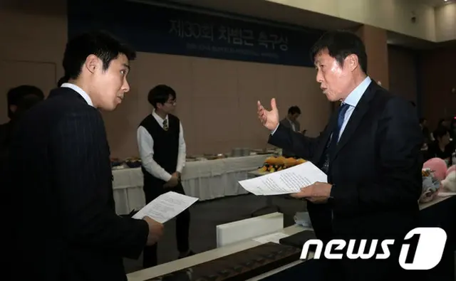 元サッカー韓国代表監督チャ・ボムグン氏の息子、飲酒運転で書類送検（画像:news1/左:チャ・セッチ、右:父チャ・ボムグン）