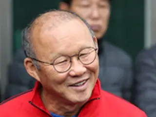 ベトナム代表のパク・ハンソ監督「限りない声援と愛を送ってくれたベトナムと韓国の国民に感謝」
