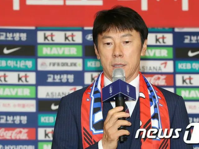 シン・テヨン元サッカー韓国代表監督がインドネシアサッカー協会と27日に契約を交わし、インドネシア代表チームの司令塔になる見通しだ。（画像提供:news1）