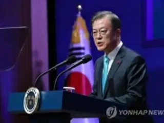 米朝は対話の意思持続「平和共同体成し遂げる」＝文大統領が新年あいさつ