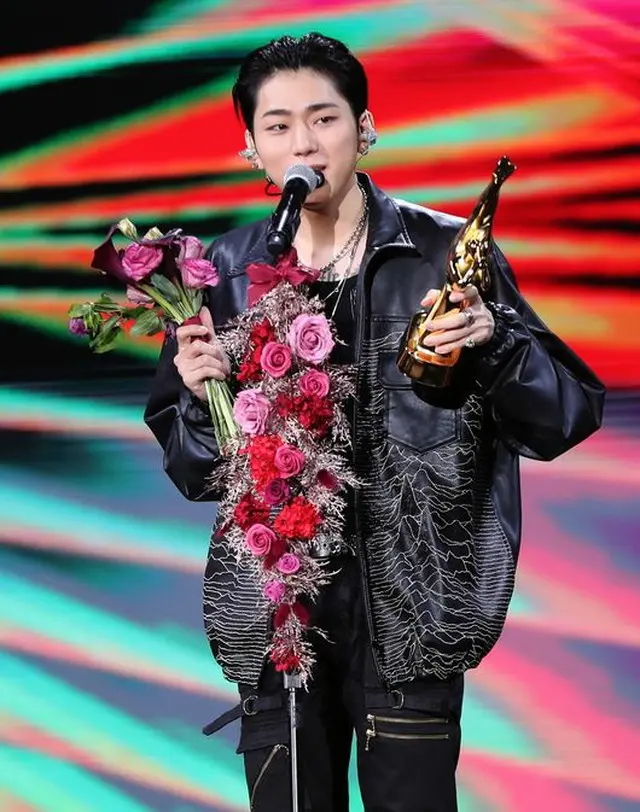 歌手ジコ（ZICO）が「第34回ゴールデンディスクアワード with TikTok」でベストR＆Bヒップホップ賞を受賞した。（提供:OSEN）