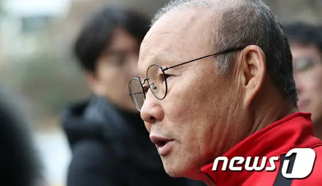 ベトナム代表、パク・ハンソ監督のもと”史上初”五輪出場なるか？初戦はUAE戦（画像:news1)