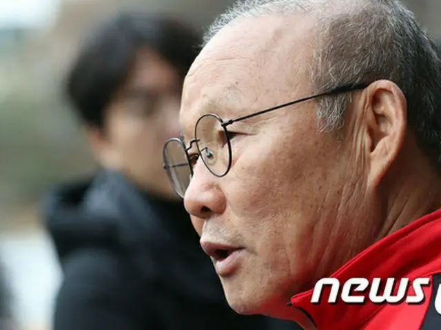 ベトナム代表、パク・ハンソ監督のもと”史上初”五輪出場なるか？初戦はUAE戦（画像:news1)