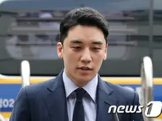 兵務庁、逮捕状棄却のV.I（元BIGBANG）の入隊「捜査結果によって影響」