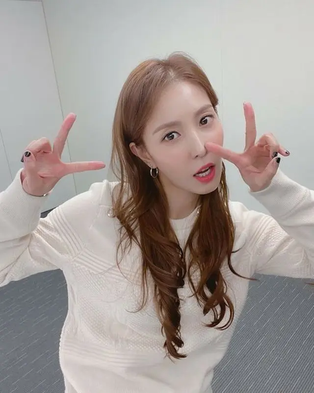 BoA、インスタに優雅さとコミカルさが共存する姿を公開“いたずらな女神が舞い降りた”（提供:OSEN）