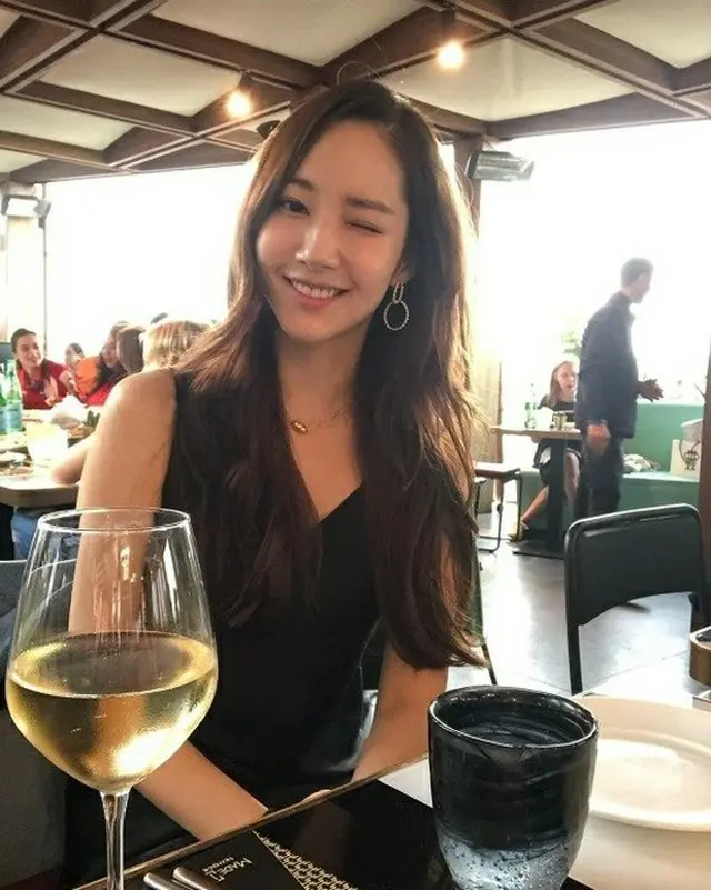 韓国女優パク・ミニョンが女神のような近況写真を公開して話題になっている。（写真提供:OSEN）
