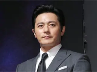 “家族旅行”俳優チャン・ドンゴン、ハワイから一人で帰国