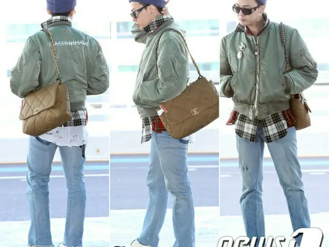 「BIGBANG」のG-DRAGONが、個性的な着こなしで空港に登場した。（提供:news1）