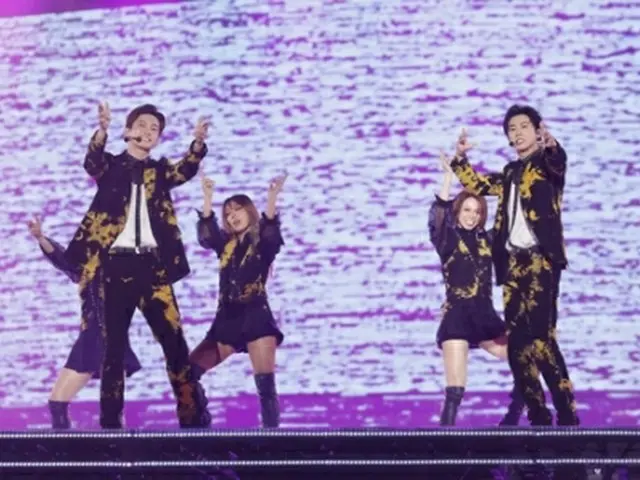 19日の京セラドーム大阪公演の様子（所属事務所提供）＝（聯合ニュース）≪転載・転用禁止≫