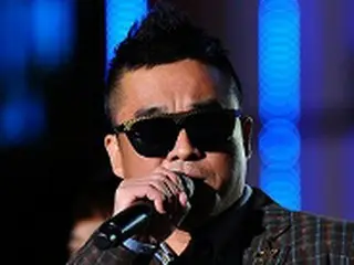 性的暴行疑惑の歌手キム・ゴンモ、女性歌手がセクハラ被害を暴露 「友達同士、キスもしてくれないのかと…」