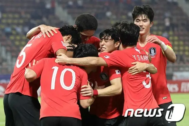 ＜サッカー五輪予選＞東京五輪決めた韓国、きょう（23日）休息し26日決勝に向けて再調整（画像:news1）
