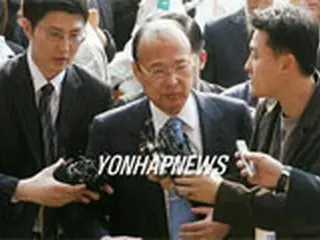 暴力加担容疑のハンファ会長、南大門署に出頭