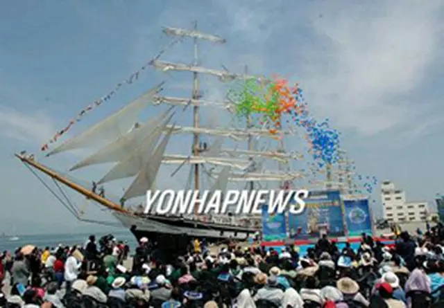 宣言式のようす＝7日、麗水（聯合）