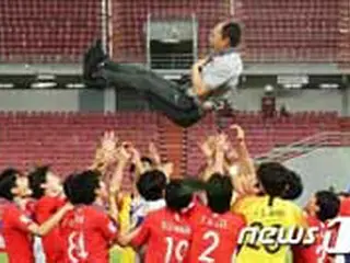 AFCチャンピオンシップ初優勝のU-23韓国代表監督 「東京で、ロンドン五輪”銅メダル”以上を」