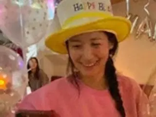 女優のスヒョン、結婚後初めての誕生日を迎え幸せなピザパーティーでお祝い