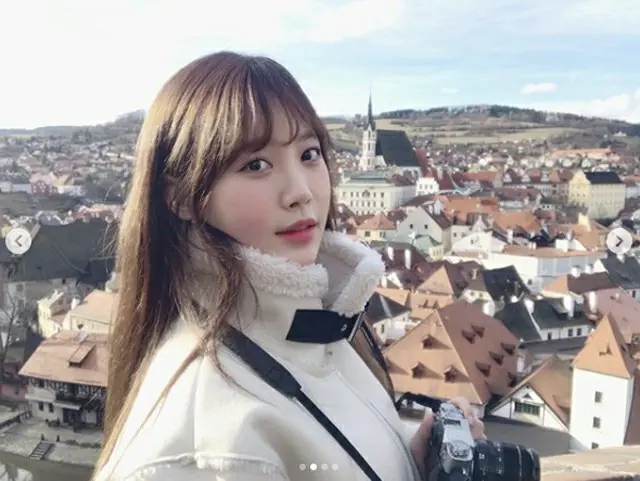 ユラ、空白期にさらに綺麗になった美貌…“旅行中のお姫様”（提供:OSEN）