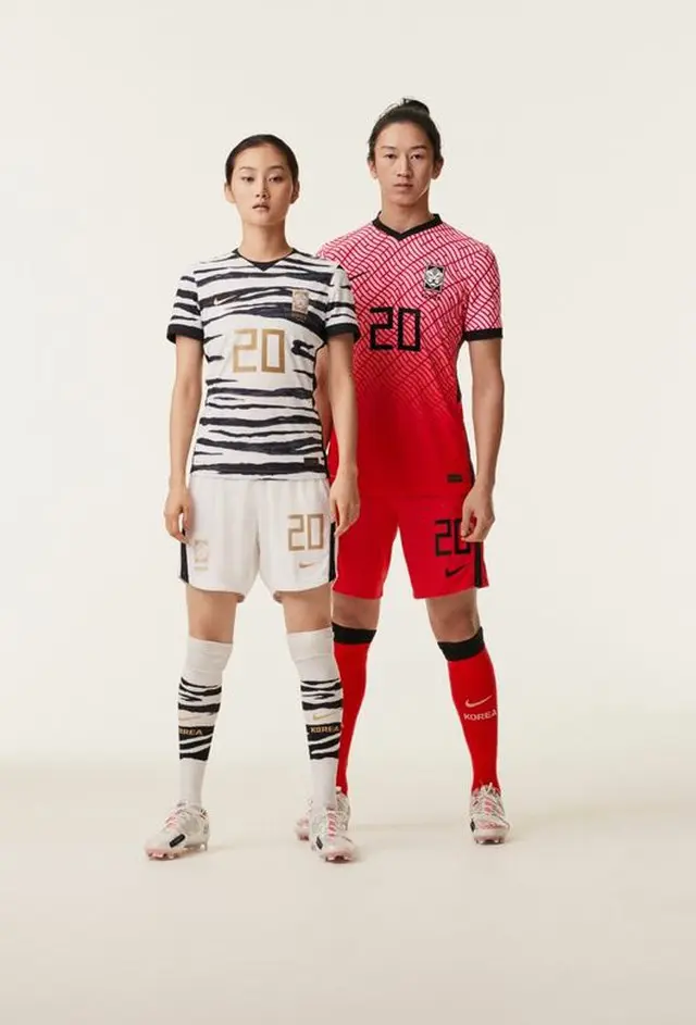 韓国サッカー代表、新ユニフォームを公開（提供:OSEN）