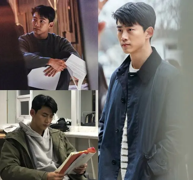 テギョン（2PM）、主演ドラマ「ザ・ゲーム」でのビハインドカットを公開、休憩時間も台本を精読（提供:OSEN）