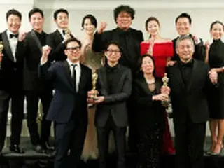 アカデミー賞受賞「パラサイト」、文大統領や丁首相が祝福を伝える「国民たちに誇りと勇気を与えた」