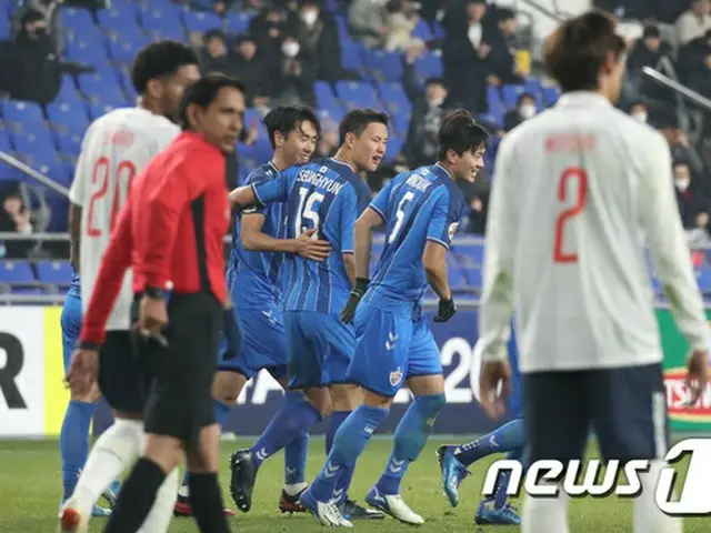 ＜ACL＞蔚山現代－FC東京で、発熱の日本人サポーターが搬送（画像提供:news1）