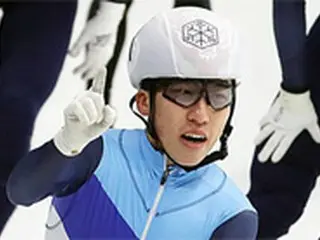 男子ショートトラックのパク・ジウォン、W杯1000M金メダル獲得＝大会2冠王
