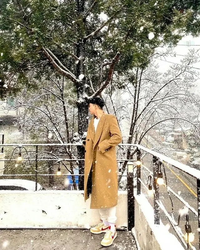 韓国俳優パク・ソジュンが、グラビアのような日常写真を公開して話題になっている。（写真提供:OSEN）