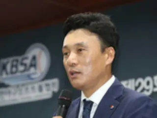 イ・スンヨプ野球奨学財団、大邱に5千万ウォンを寄付