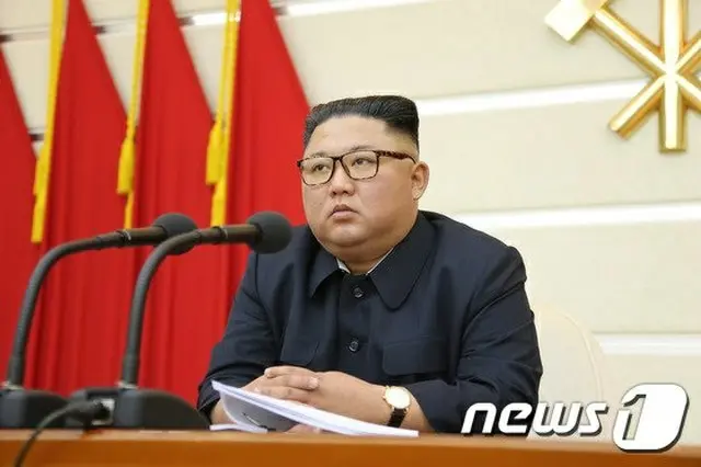 金正恩北朝鮮国務委員長がマスクをしないのは防疫への自信と“正面突破”の意志か（提供:news1）