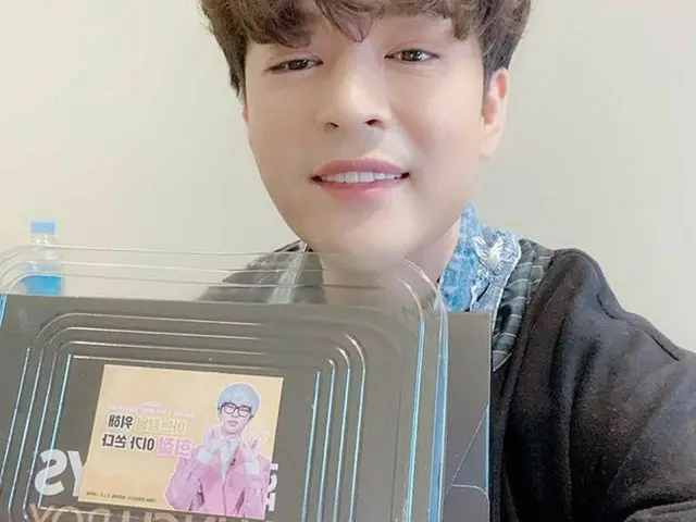 シンドン（SUPER JUNIOR）、SNSに控室での近況を公開…31kgの減量後もアイドルルックスをキープ中（提供:OSEN）