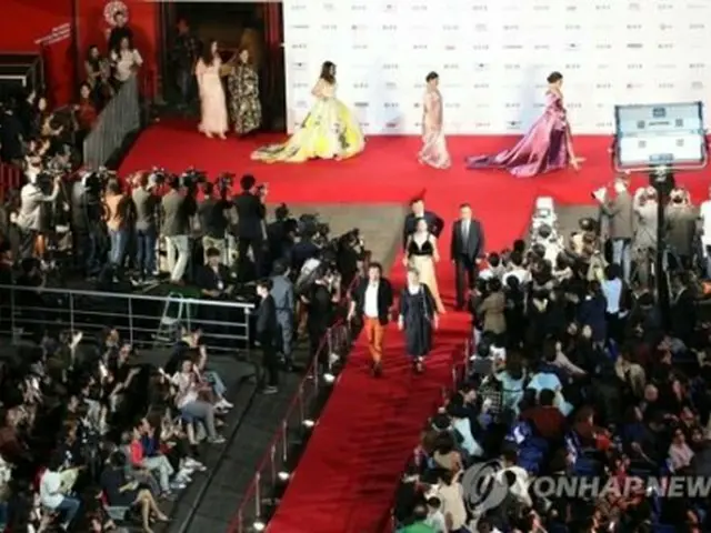 昨年の釜山国際映画祭開幕式の様子（資料写真）＝（聯合ニュース）