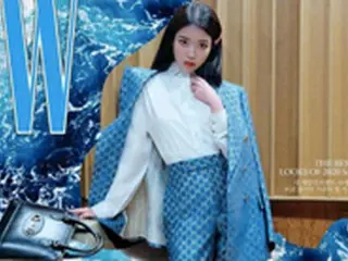 IU（アイユー）、水と地のメッセンジャーに変身し独歩的な夢幻美を披露