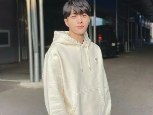 韓国歌手兼俳優のエル（INFINITE）が、近況を公開して話題になっている。（画像提供:OSEN）