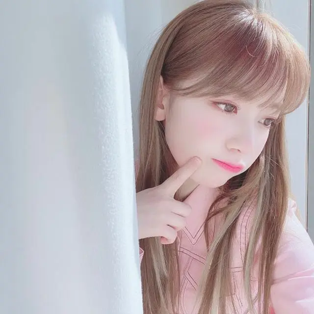 宮脇咲良（IZ*ONE）、昨日（3/19）誕生日を迎えツイッターから感謝を伝える「素敵な一年になりそう」（提供:OSEN）