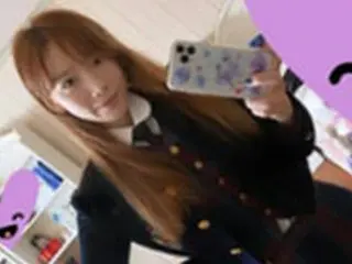 テヨン（少女時代）、SNSで制服姿を公開…30代とは思えぬ童顔との着こなし感でファンも虜に