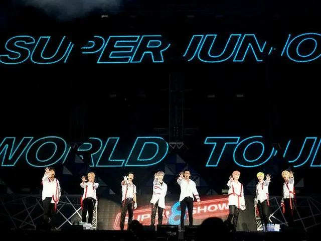 「SUPER JUNIOR」、5月1日に「SUPER SHOW 8」公演画報集を発売（提供:OSEN）