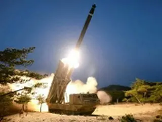 北朝鮮「超大型ロケット砲の試射に成功」　正恩氏は立ち会わずか