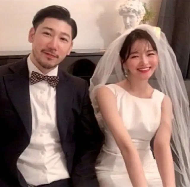 歌手40＆CARLA、去る28日に結婚＝歌手夫婦の誕生（提供:news1）