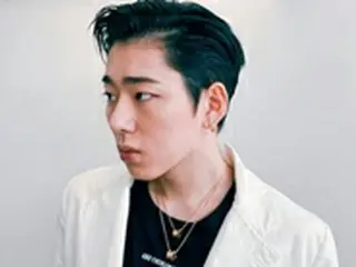 ジコ（ZICO）、ブラック＆ホワイトを完璧に着こなす…ファッションセンスも完璧